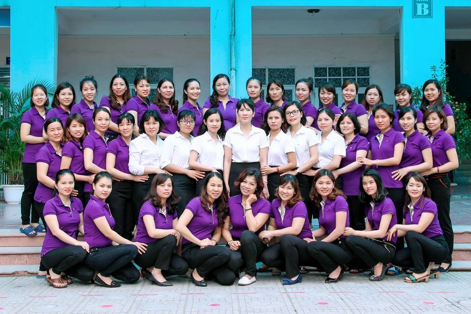 Đội ngũ cán bộ giáo viên nhân viên trường mầm non Quang Trung
